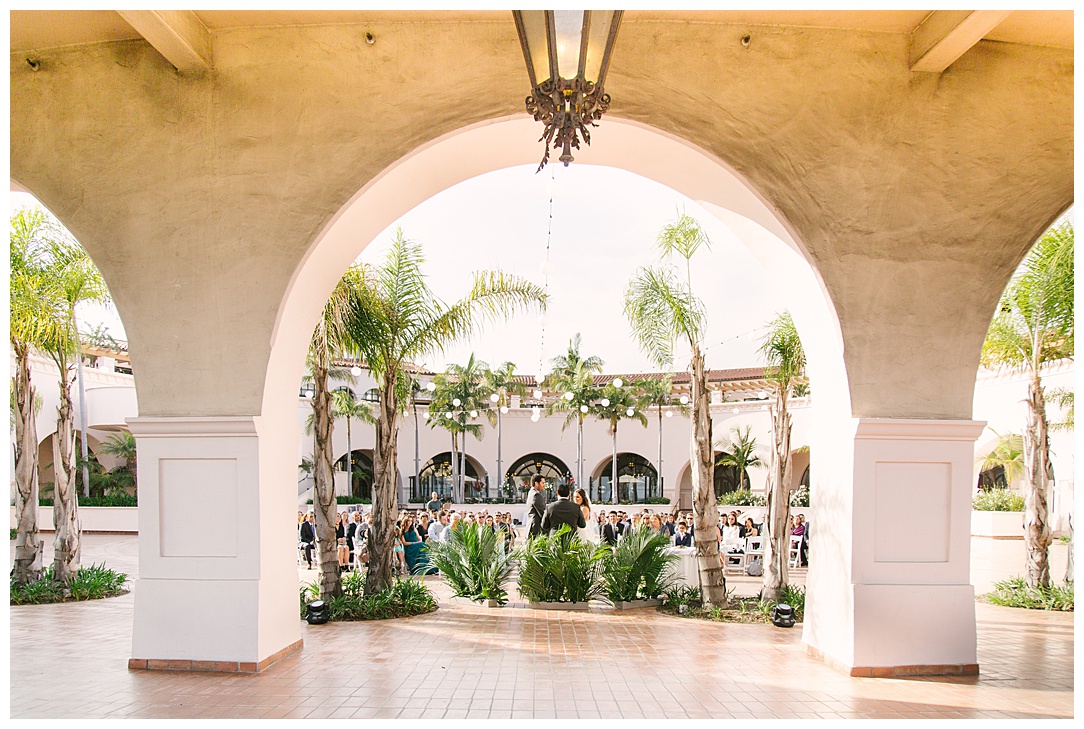 Santa Barbara Hilton Beachfront wedding - Lindsey Drewes Photography